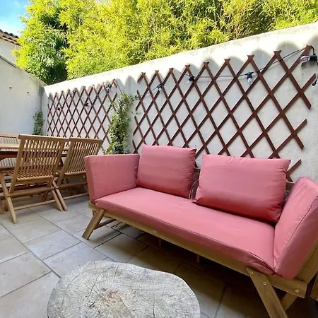 Loft Au Pied Du Luberon Apartment Cadenet Exterior photo