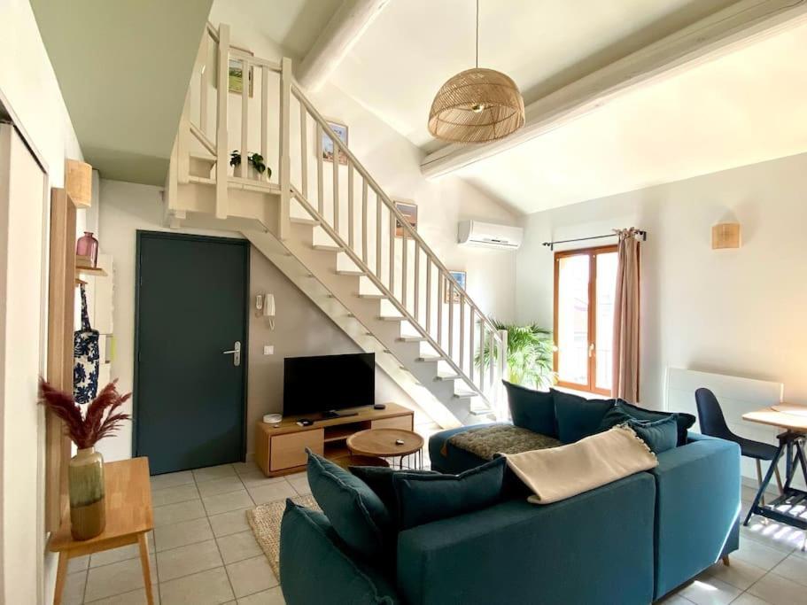Loft Au Pied Du Luberon Apartment *